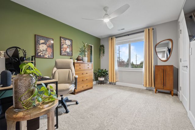 3709 161st Street, Urbandale, IA 50323