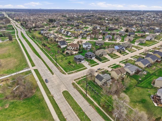 3709 161st Street, Urbandale, IA 50323