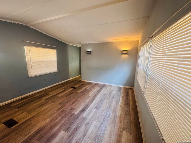 427 Spanish Oak, Canyon Lake, TX 78133