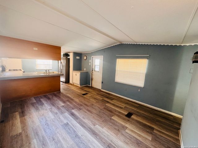 427 Spanish Oak, Canyon Lake, TX 78133