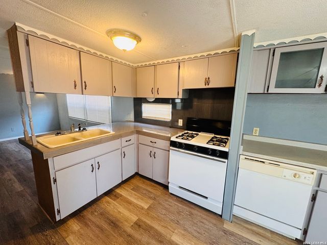 427 Spanish Oak, Canyon Lake, TX 78133