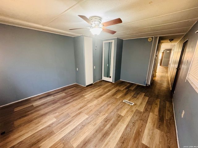 427 Spanish Oak, Canyon Lake, TX 78133