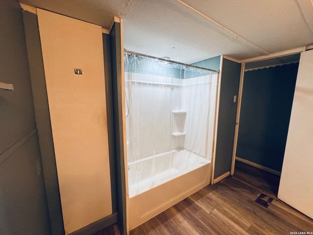 427 Spanish Oak, Canyon Lake, TX 78133