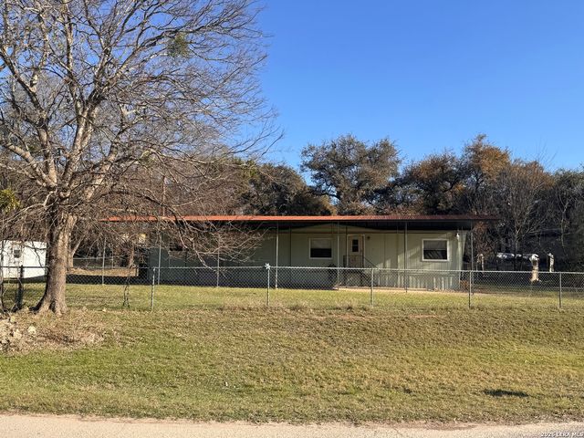 427 Spanish Oak, Canyon Lake, TX 78133