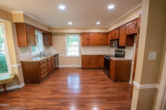 2694 Alderney Lane SW, Winston-salem, NC 27103