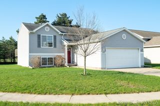377 White Pine Court, Belding City, MI 48809