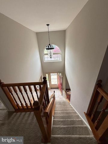 3 TEABERRY LN, Delran, NJ 08075