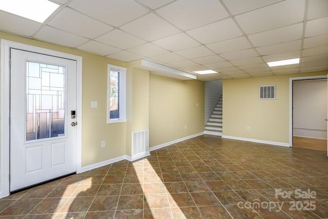 2106 Lynmore Drive, Sherrills Ford, NC 28673