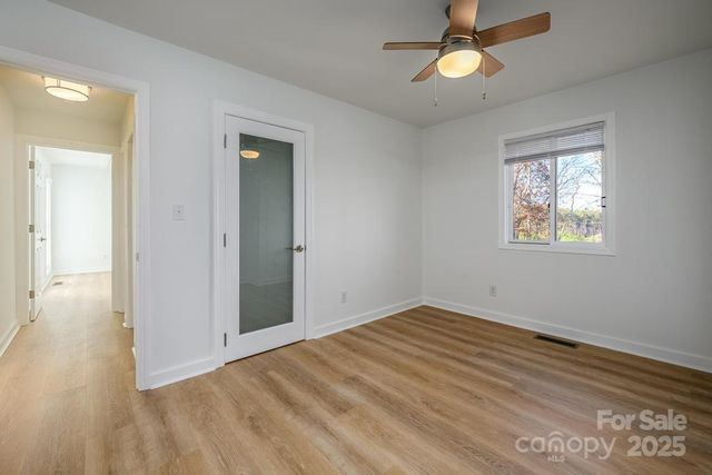 2106 Lynmore Drive, Sherrills Ford, NC 28673