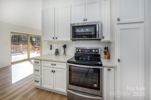 2106 Lynmore Drive, Sherrills Ford, NC 28673