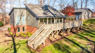 2106 Lynmore Drive, Sherrills Ford, NC 28673