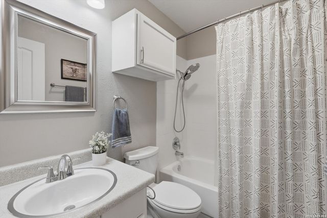 12903 Parton, San Antonio, TX 78233