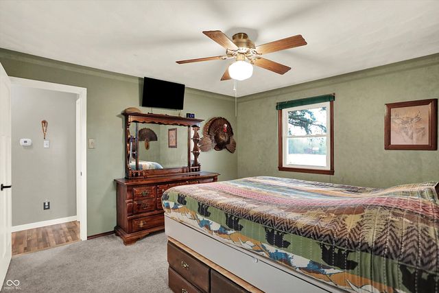 7422 S 300 W, Trafalgar, IN 46181