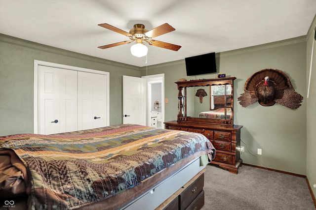 7422 S 300 W, Trafalgar, IN 46181