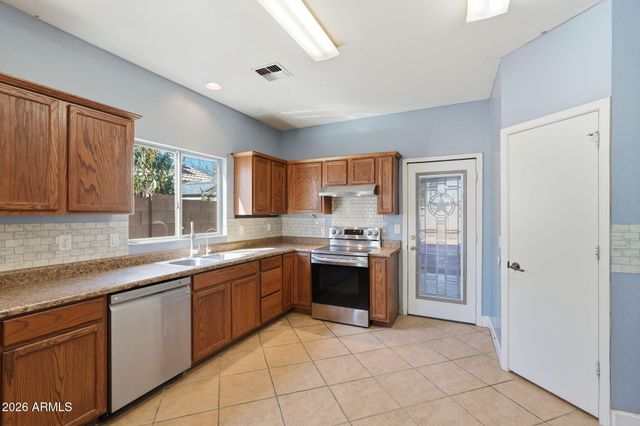 360 W BEALEY Avenue, Coolidge, AZ 85128