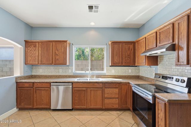 360 W BEALEY Avenue, Coolidge, AZ 85128