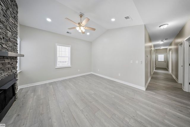 403 Voorheis Street, Pontiac, MI 48341
