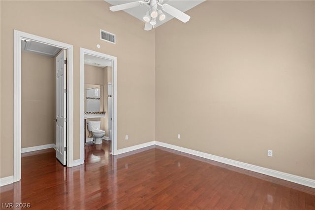 2982 Hammerwood Drive, Las Vegas, NV 89135