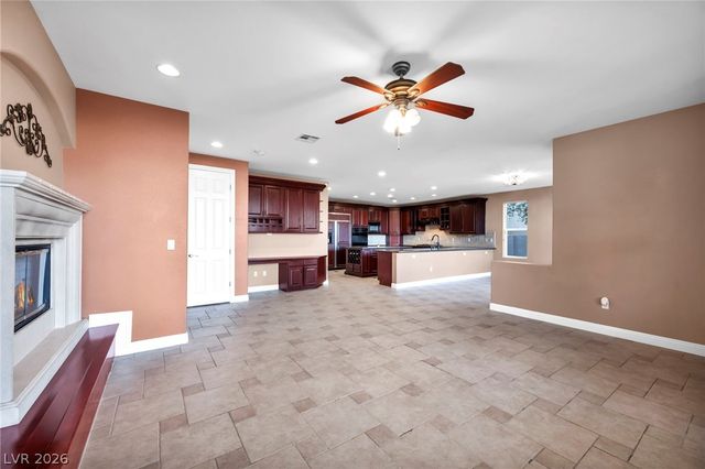 2982 Hammerwood Drive, Las Vegas, NV 89135