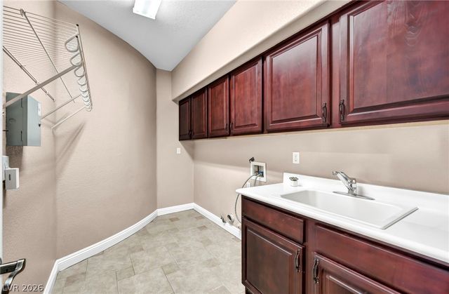 2982 Hammerwood Drive, Las Vegas, NV 89135