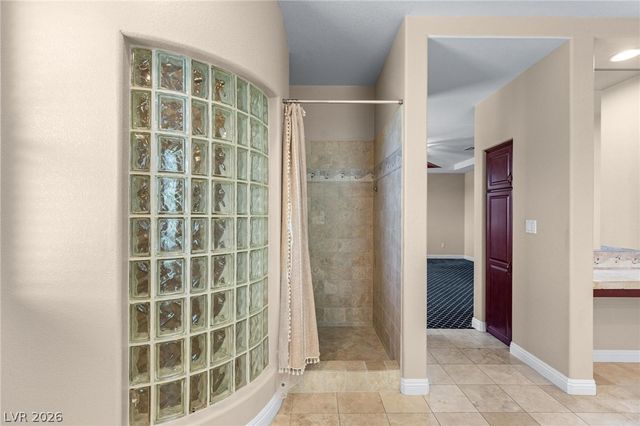 2982 Hammerwood Drive, Las Vegas, NV 89135