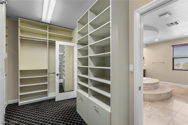 2982 Hammerwood Drive, Las Vegas, NV 89135