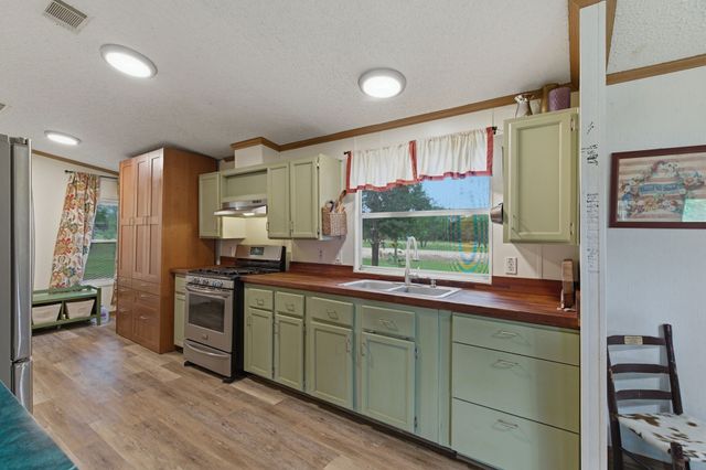 9616 Kelly Lane, Alvarado, TX 76009