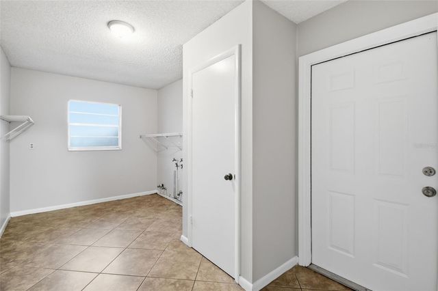 1534 LAGOON ROAD, Lakeland, FL 33803