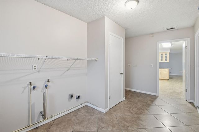 1534 LAGOON ROAD, Lakeland, FL 33803