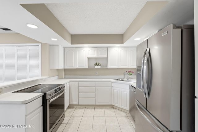 3820 LAVISTA Circle 103, Jacksonville, FL 32217