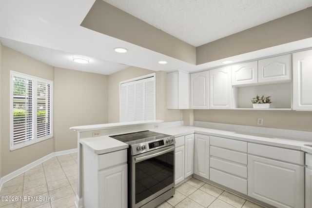 3820 LAVISTA Circle 103, Jacksonville, FL 32217