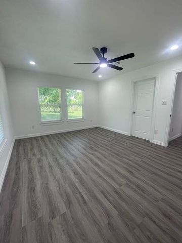 9517 Merritt Road, Rowlett, TX 75089