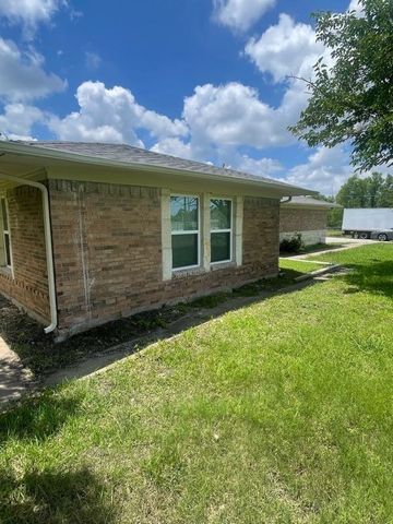 9517 Merritt Road, Rowlett, TX 75089