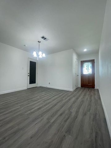 9517 Merritt Road, Rowlett, TX 75089