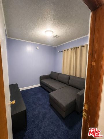 10518 Stanford Avenue, Los Angeles, CA 90002