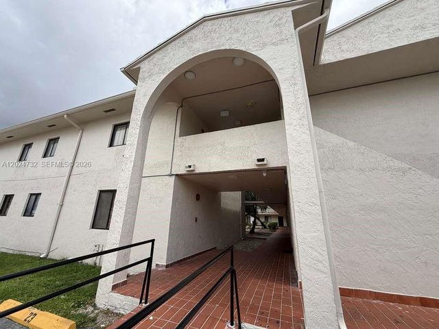 6278 W 22nd Ct 7, Hialeah, FL 33016