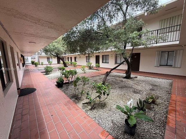 6278 W 22nd Ct 7, Hialeah, FL 33016