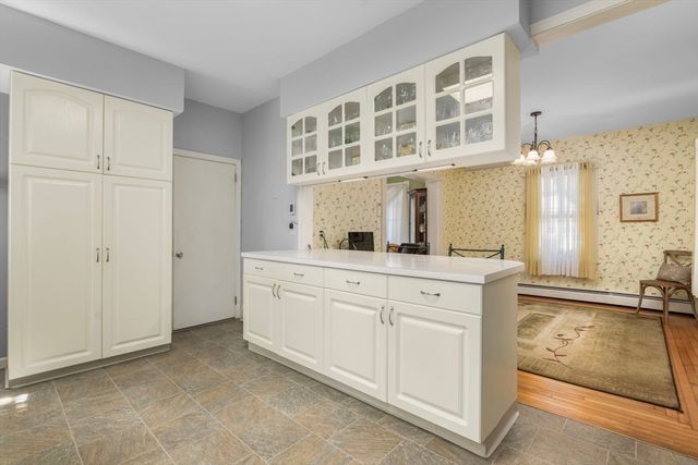 956 Maple St, Fall River, MA 02720