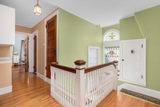 956 Maple St, Fall River, MA 02720