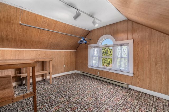 956 Maple St, Fall River, MA 02720