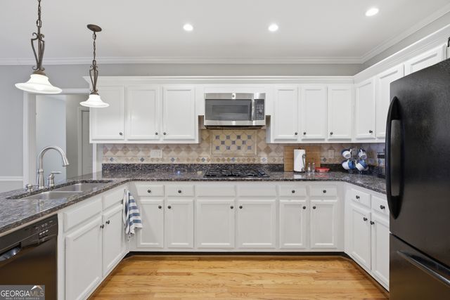 10985 Wilshire Chase Drive, Johns Creek, GA 30097