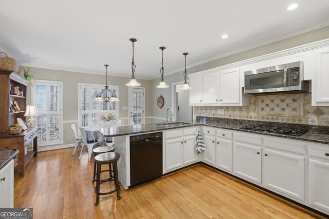 10985 Wilshire Chase Drive, Johns Creek, GA 30097