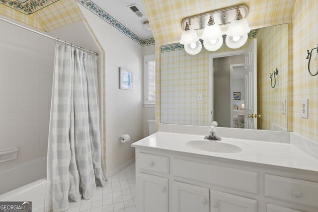 10985 Wilshire Chase Drive, Johns Creek, GA 30097