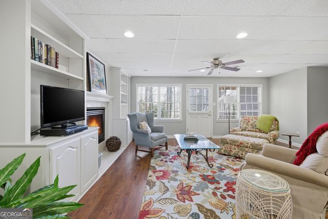 10985 Wilshire Chase Drive, Johns Creek, GA 30097