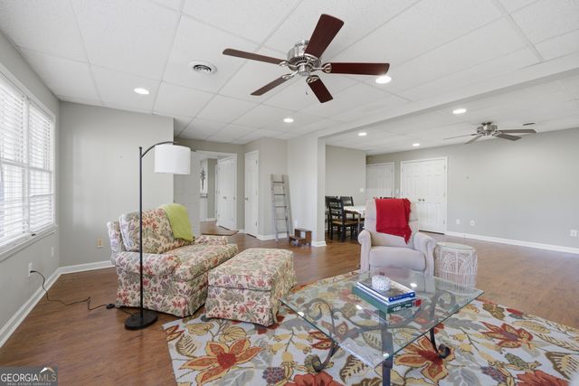 10985 Wilshire Chase Drive, Johns Creek, GA 30097