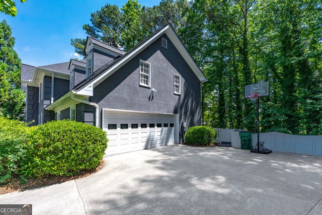 10985 Wilshire Chase Drive, Johns Creek, GA 30097