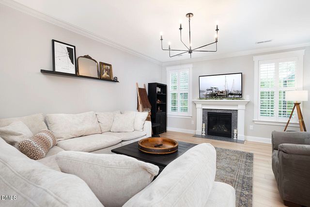 3334 Castlerock Drive, Burlington, NC 27215