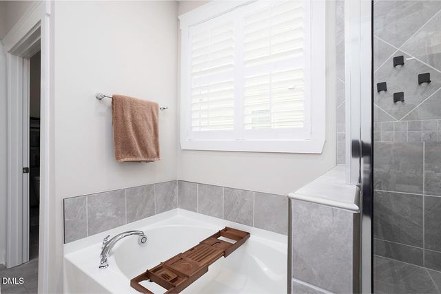 3334 Castlerock Drive, Burlington, NC 27215