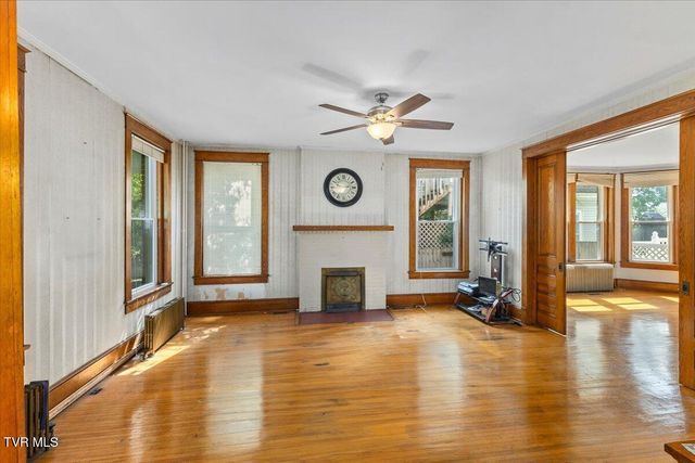 909 Highland Avenue, Bristol, VA 24201