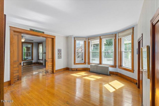 909 Highland Avenue, Bristol, VA 24201